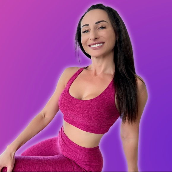 Meet your Posher, Shelly - Picture 1 of 1